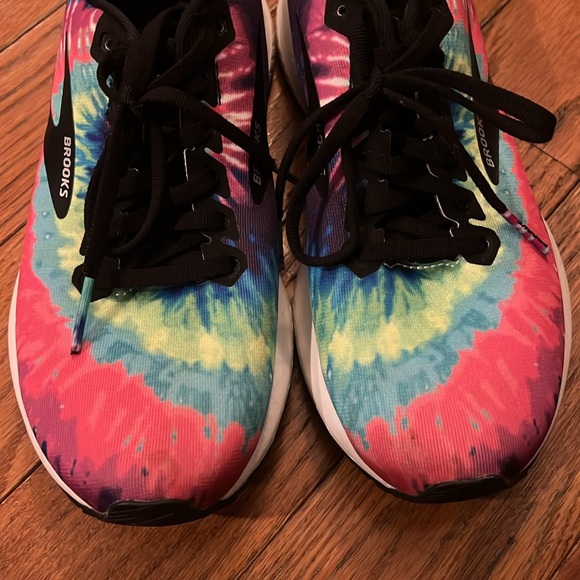 Brooks Launch 7 Tie Dye - Picture 7 of 8